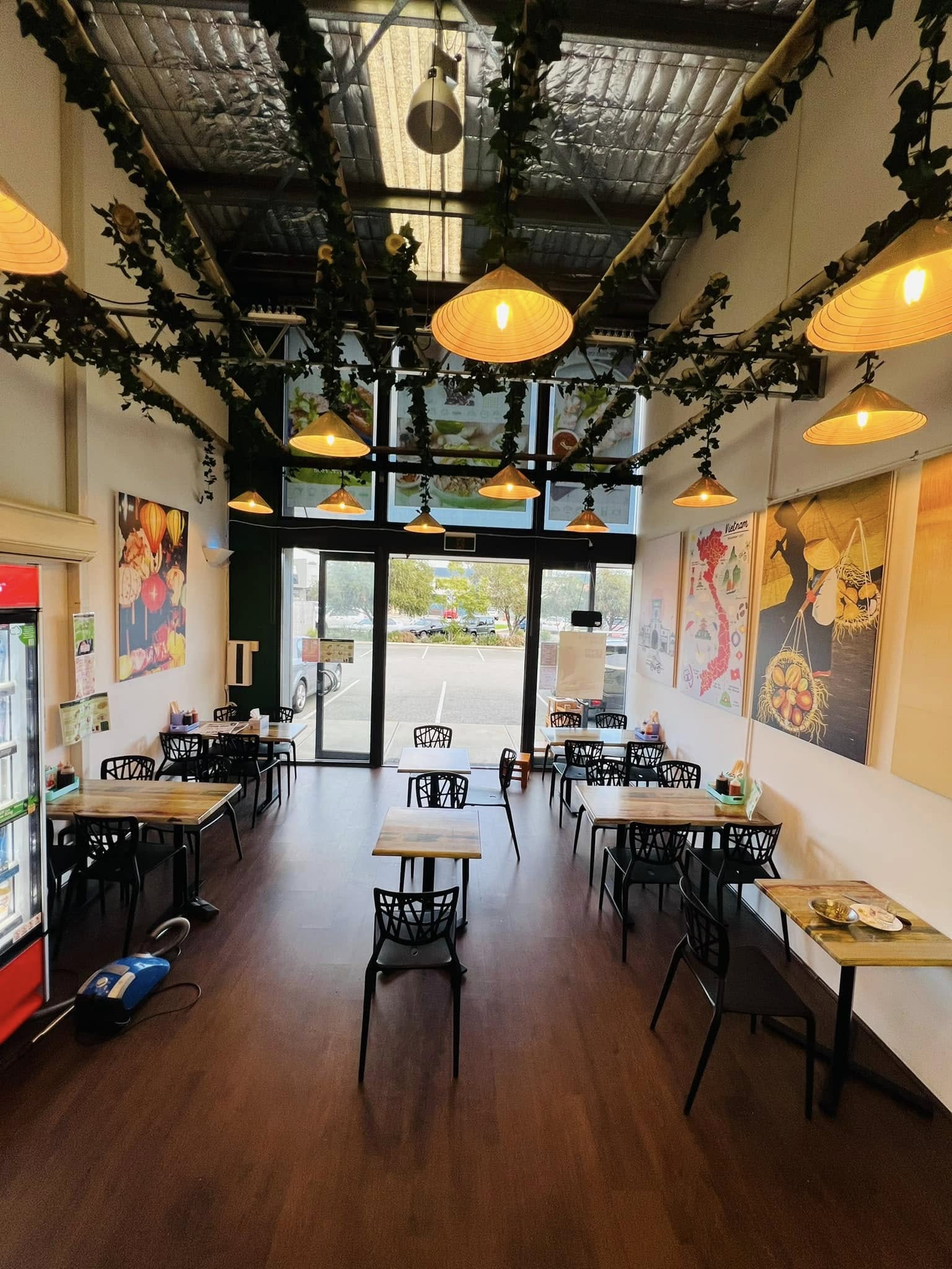 Viet Deli Restaurant Interior